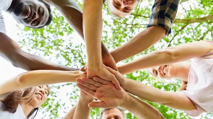 Team building group activity